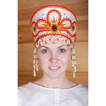 Кокошник «Виктория» белый для русских народных танцев